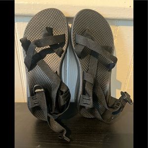 Brand New Chaco’s Size 9. Black.